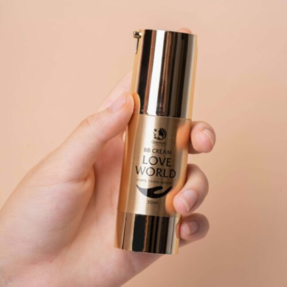 Kem Nền BB Cream Love World Tinh Chất Hoa Hồng SPF30+ Kết Hợp Với Vitamin B3 Giúp Sáng Da Đều Màu Che Phủ Hoàn Hảo Chai 30ml