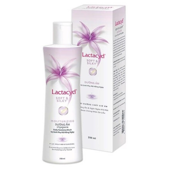 Dung dịch vệ sinh phụ nữ Lactacyd Soft & Silky dung tích 250ml