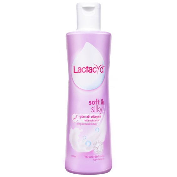 Dung Dịch Vệ Sinh Phụ Nữ Lactacyd Soft & Silky 250Ml